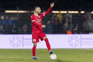 Ali Kabacalman jouera encore au FC Sion dans le futur